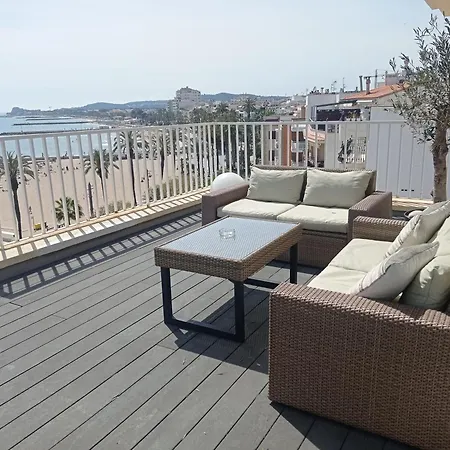شقة Atico Con Fantasticas Vistas Al Mar Y La Iglesia سيدجيس