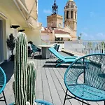 Apartamento Atico Con Fantasticas Vistas Al Mar Y La Iglesia Sitges