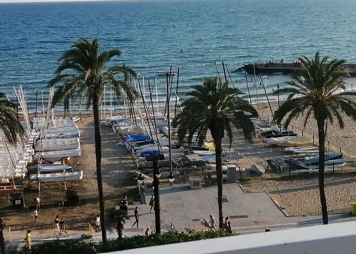 Atico Con Fantasticas Vistas Al Mar Y La Iglesia Appartement *