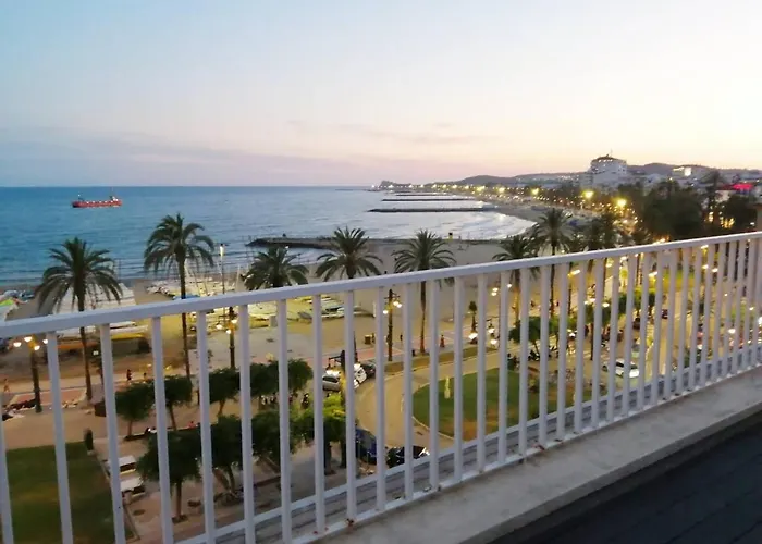 Atico Con Fantasticas Vistas Al Mar Y La Iglesia Appartement *