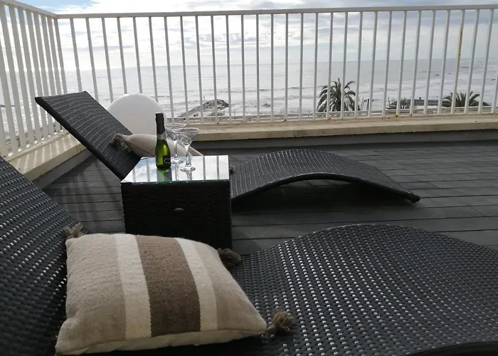 Atico Con Fantasticas Vistas Al Mar Y La Iglesia * Sitges