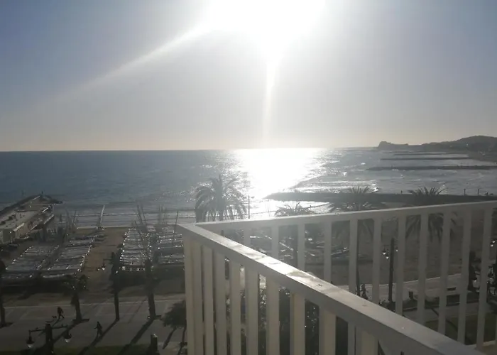 Atico Con Fantasticas Vistas Al Mar Y La Iglesia Appartement *