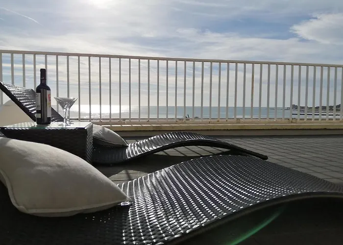 Atico Con Fantasticas Vistas Al Mar Y La Iglesia Appartement Sitges